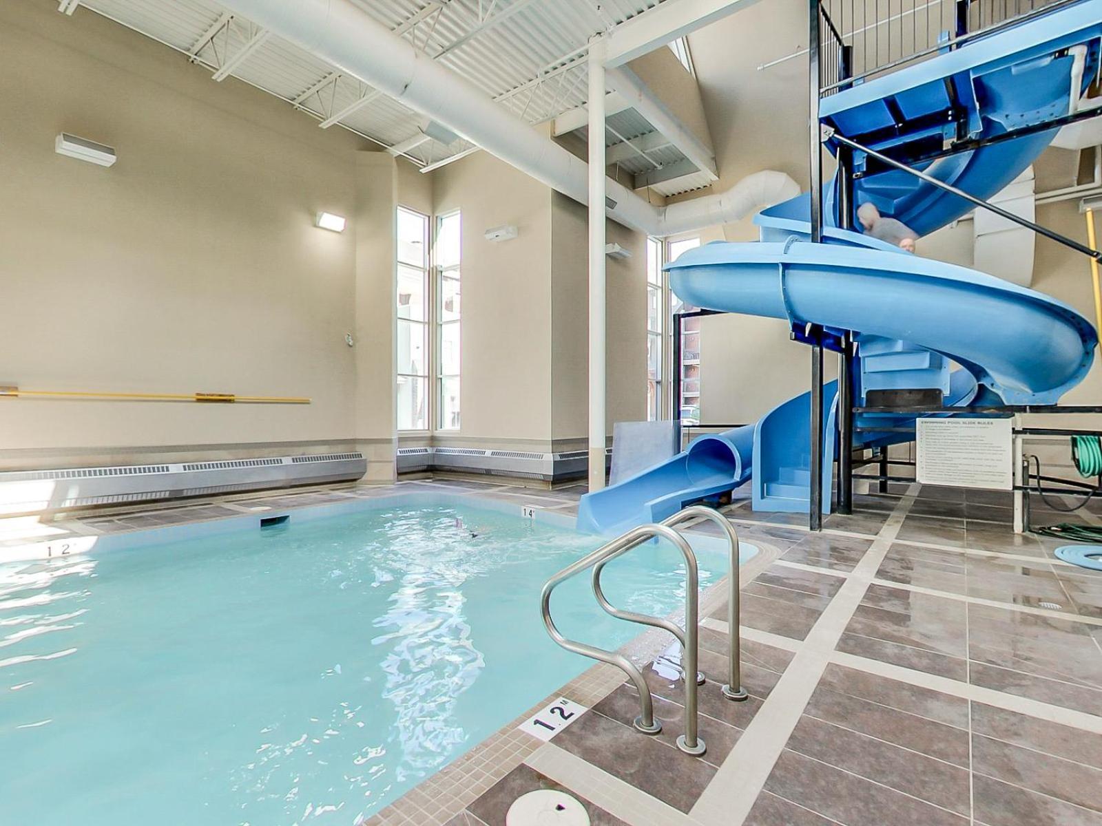 Outstanding Mountain Condo Waterslide And Hot Tub Managed By Little Sister Getaways Canmore Exteriér fotografie